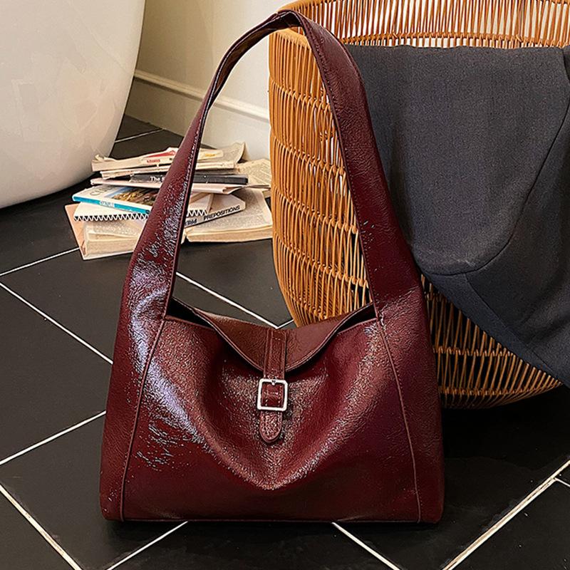 Fashionable Trendy Single-shoulder Bag with Large Capacity, Retro Underarm Bag, Women's Niche Commuter Tote Bag