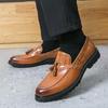 Mocassini casual in pelle con nappine da uomo, taglia grande, stile britannico
