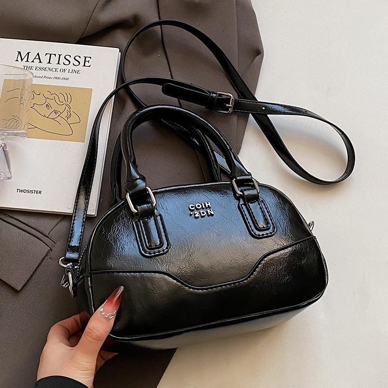 This Year's Popular Hot-selling Fashion Portable Boston Bag Simple Solid Color High-end Sense Versatile Foreign Style Messenger Women's Bag