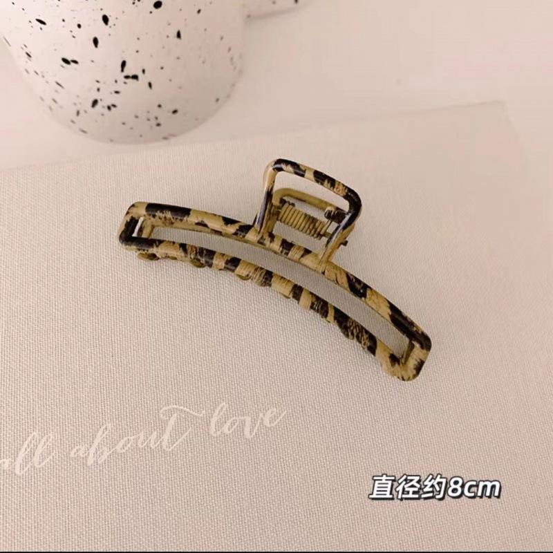 JMXD - Metal Leopard Print Large Grab Clip Back Head Elegant Temperament Hairpin Women's Hair Grab Shark Hair Chuck Hairpin
