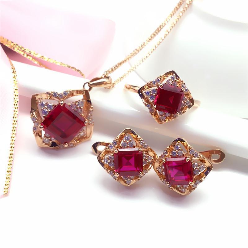 Exquisito Colgante Cuadrado Morado Dorado Chapado en Oro Rosa Incrustado con Piedra Roja Conjunto Moda Femenina Temperamento Lujo Noble Collar