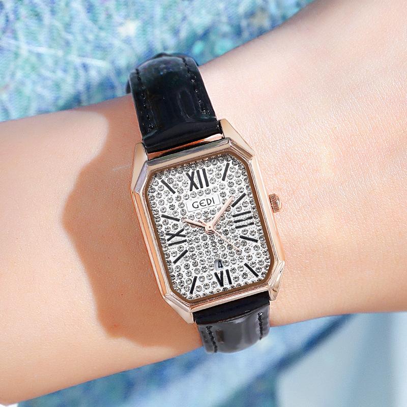

Women S Light Luxury High-End Star Full Of Diamonds Rectangular Quartz Watch