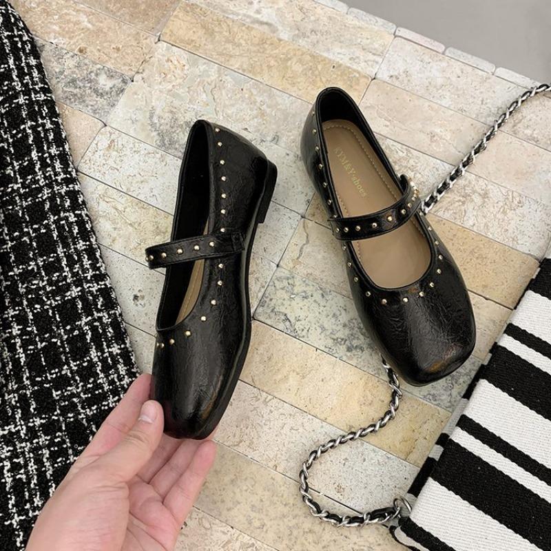 Fashion Spring new single shoes women's round head shallow mouth rivets a word buckle soft sole anti-slip wear-resistant flat shoes