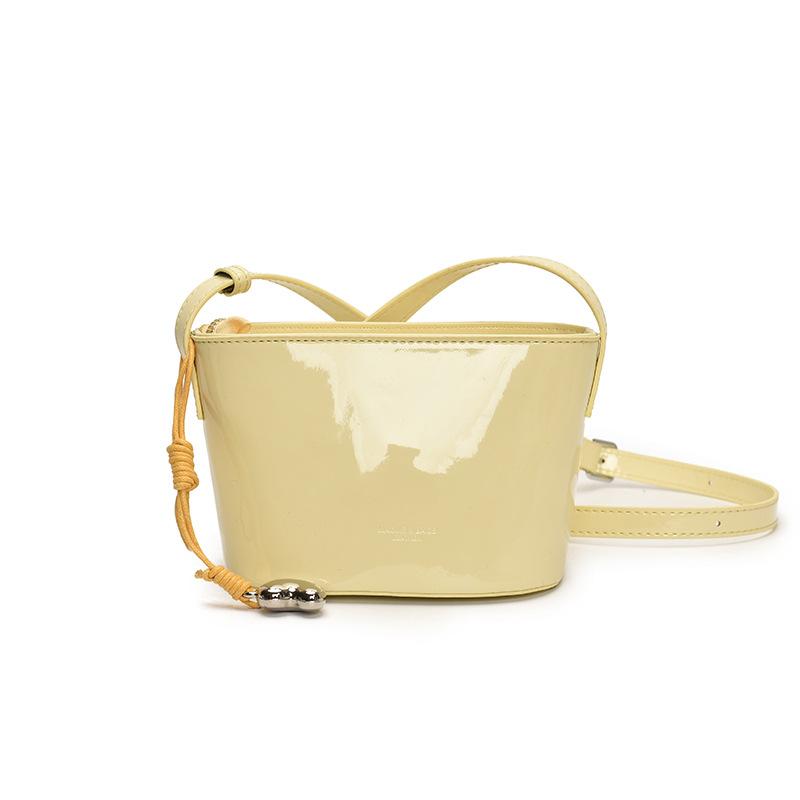 

Женская сумка Новая мода Универсальная на плечо Кроссбоди жёлтый