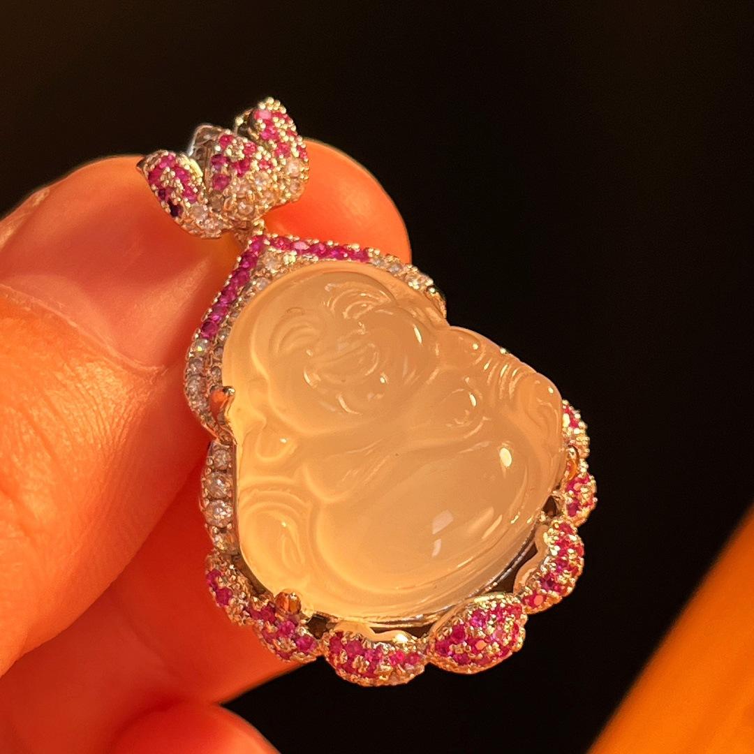 Jade White Ice Light Natural White Chalcedony Pendant Agate Pendant, Real Shot