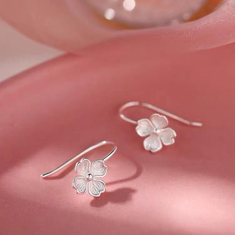 2024 Women's Luxury Sterling Silver Flower Stud Earrings
