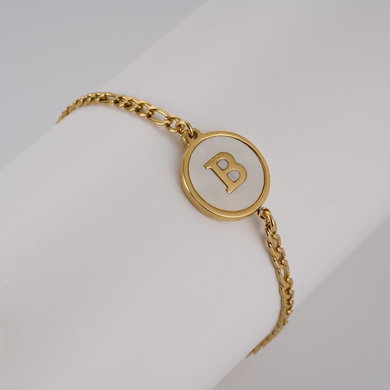 Pulsera Redonda de Acero Inoxidable 18K Europea con Letra para Mujer - Joyería de Mano Moderna y Elegante