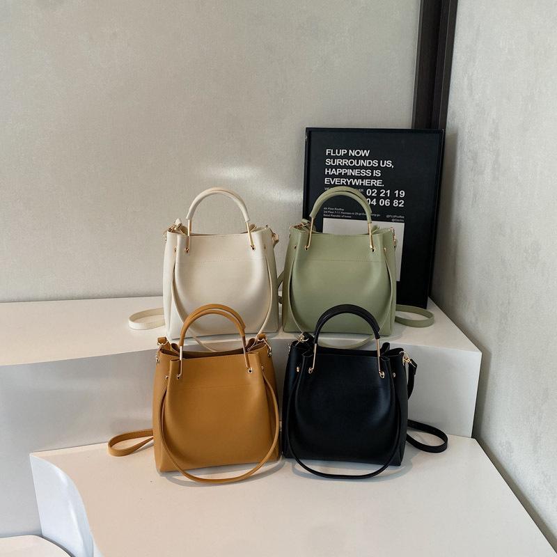 Textured shoulder bag New spring and summer simple casual shoulder bag Portable messenger bucket bag