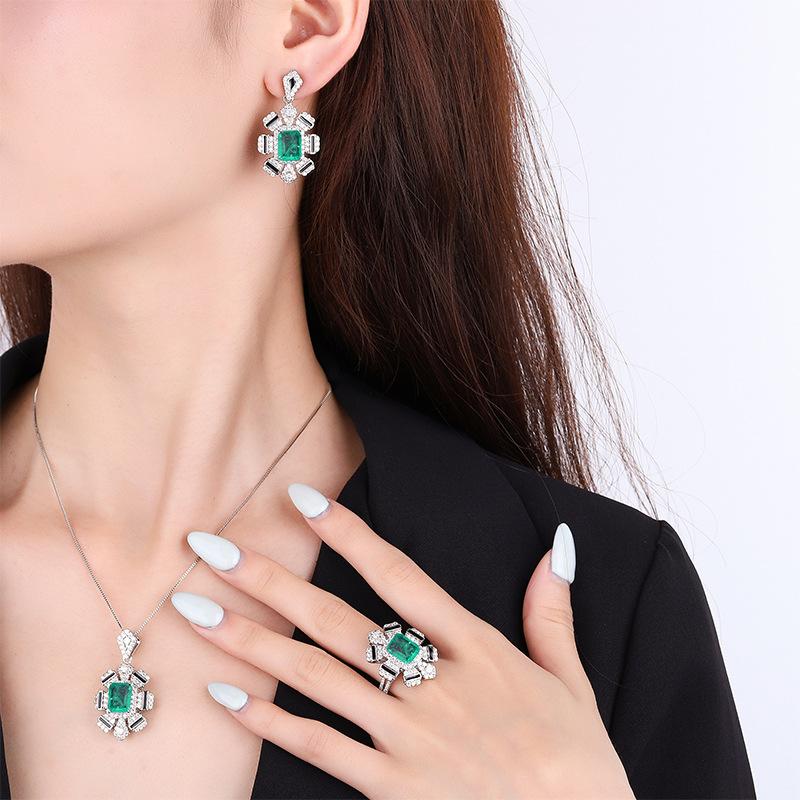 Jewelry Copper Bottom Gold-Plated Imitation Grandmother Green Light Luxury Retro Suit Heroine Stone 8 * 10