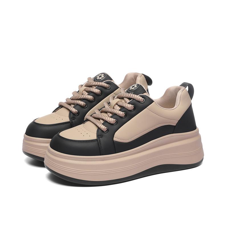 Internet Celebrity Board FootPairs for Lady SpringSeason BrandNew Retro Thick Sole Height-enhancing and Dissolving Lady FootPairs DailyWear and
