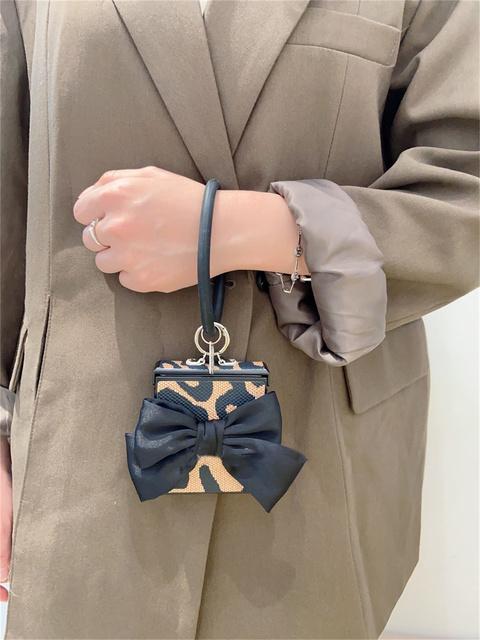 

Роскошный корейский браслет-кольцо, классический чехол с леопардовым принтом и бантом для Samsung Galaxy Z Flip 3 5g 4 Flip3 Z Flip4 Zflip4 Zflip3, чехол for Z Flip 4