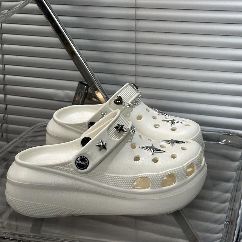 New summer hole shoes slippers women's outer wear summer thick soles go out women's bag head drag