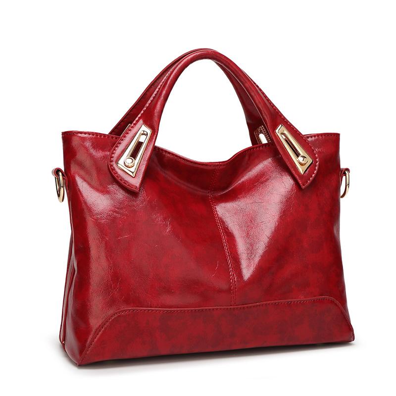 Large Capacity Wax Oil Leather Bag Retro Style Commuter Shoulder Bag Messenger Bag Premium Durable Quality Useful