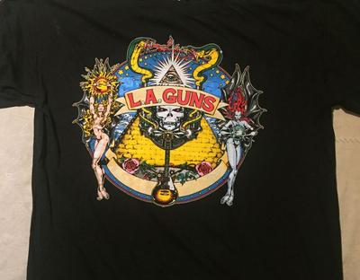Tops – T-Shirts