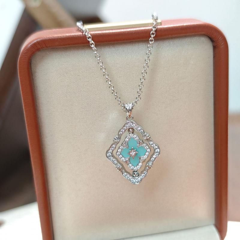 French Antique High-End Sense Versatile Rotating Double-Sided Four-Leaf Clover White Shell Necklace Light Luxury Design Court Style Collarbone Chain