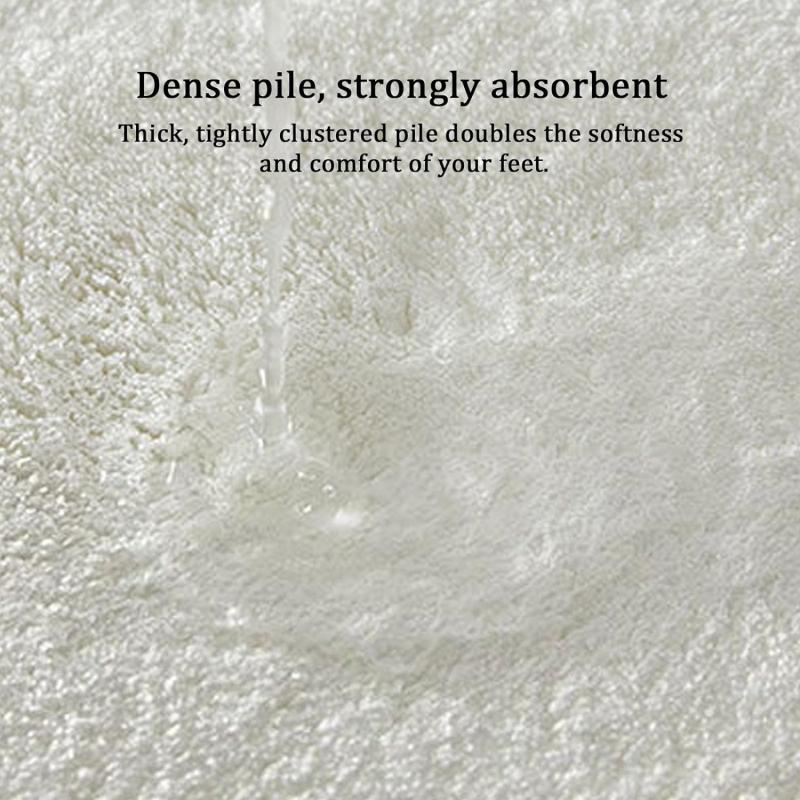 Faux Cashmere Get Naked Carpet Is Soft And Comfortable. It Is a Home Decoration Beside The Bathtub In The Entrance Foyer