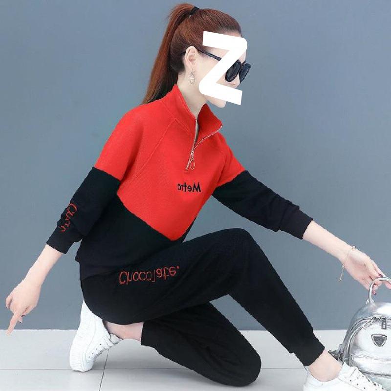Fall Clothing for Slimming and Reducing Age Appearance, Fashionable and Eye-catching Hoodie Set of Two Pieces, Casual and Sportswear Outfit for Women