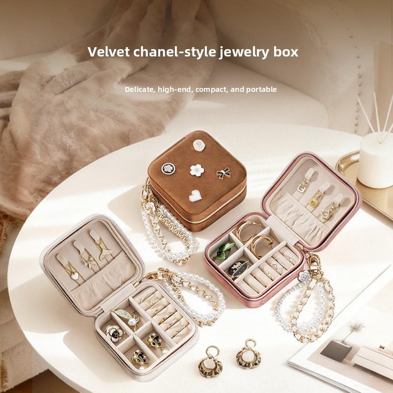 Elegant Jewelry Box With Velvet Material For Travel And Gift Giving