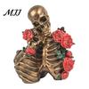 Gothic Skeleton Ornament Hugging Couple Figurine, Rose Skull Resin Retro Sculpture, Vintage Decoration, Romantic Halloween Party Supplies