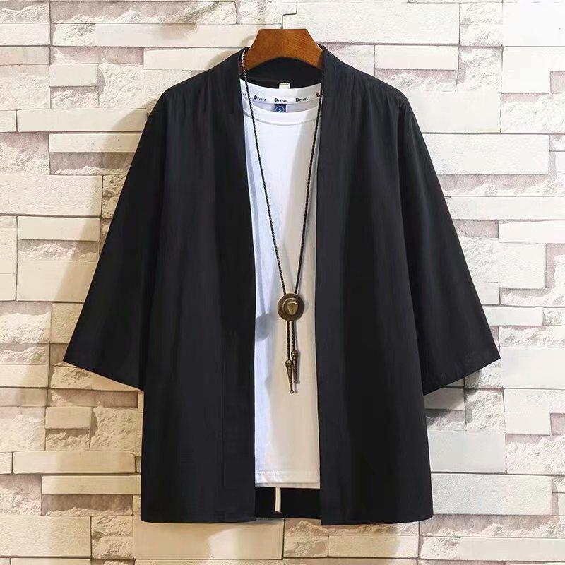 Retro National Style Hanfu Shirt: Trendy Men's Taoist Robe with Three-Quarter Sleeves for Spring and Autumn