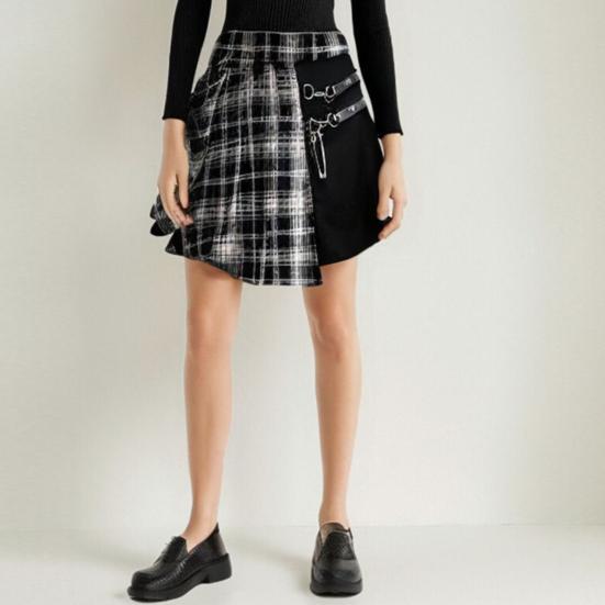 Women Mini Skirt Checkered Print Contrasting Color Pleated Skirt High Waist Metal Chains Belts Decoration Irregular Skirt