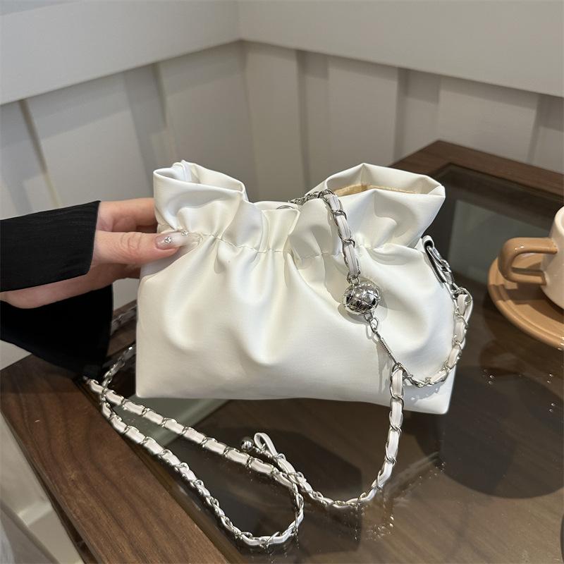 Solid color simple drawstring small bag women's 2025 spring new versatile chain messenger bag bucket bag