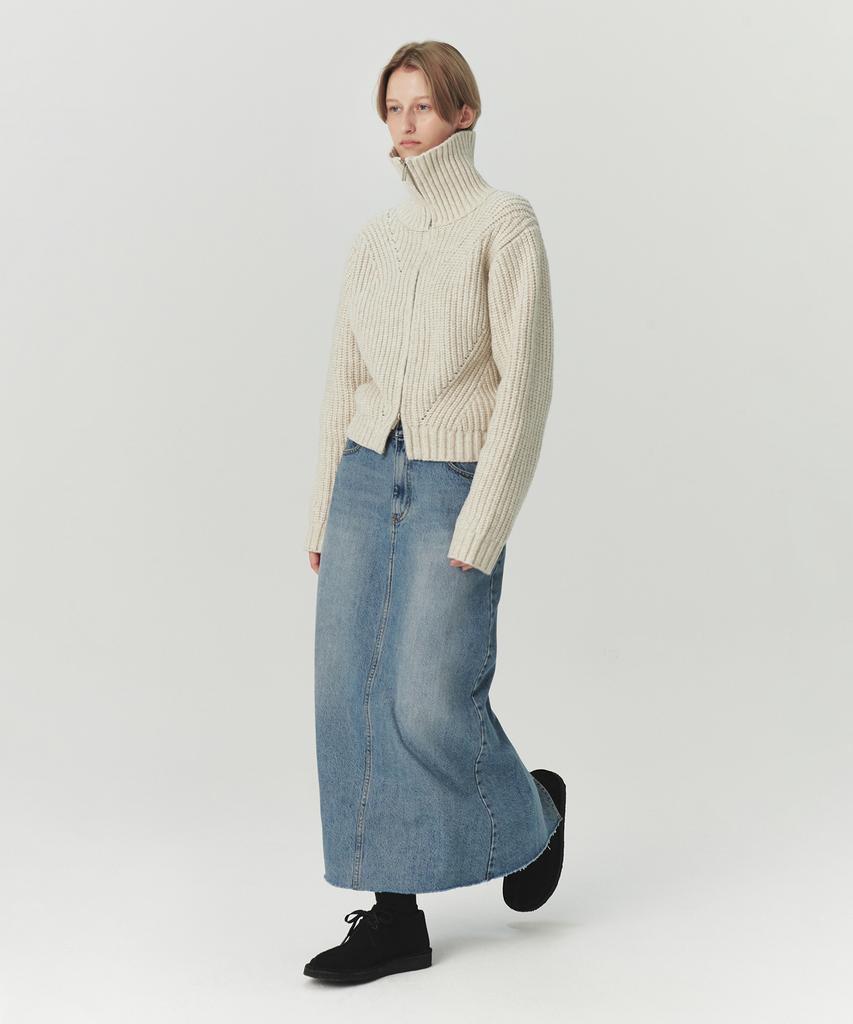Leuba Rear-Slit Denim Long Skirt - Mid Blue
