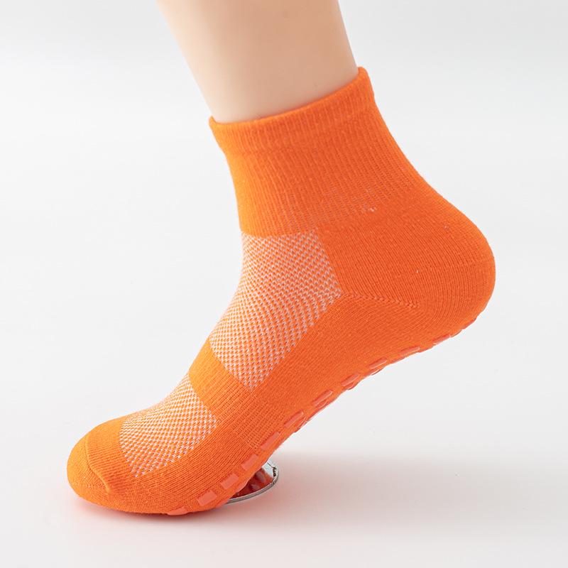Children's Non-Slip Mid-Calf Trampoline Socks with Gel Dots - Breathable for Early Education & Play Areas