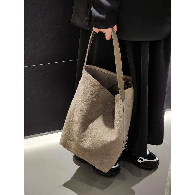 Suede bucket bag autumn and winter new Merad beef suede matte pitot bag large capacity shoulder underarm women's bag