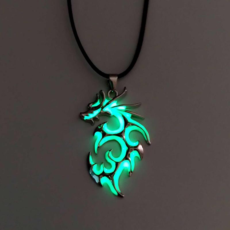 Vintage Punk Luminous Dragon Pendant Necklace Luminous Fire Dragon Pendant Necklace Glow In Dark Party Hallowenjewelry Gift