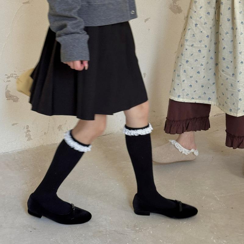 Sweet Lace Vertical Striped Thickened Loop Socks for Warmth In Autumn and Winter, Boneless Pile Socks for Women