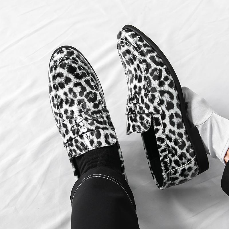 Men Leopard Print Loafers Leather Individuality Formal Business Flats Shoes Color Wedding Dress Prom Shoes Over Sized