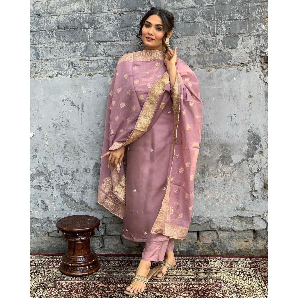 Viscose Chanderi Designer Kurti Pant Set Indian Bollywood Party Wear Kurta Set VGP-1399