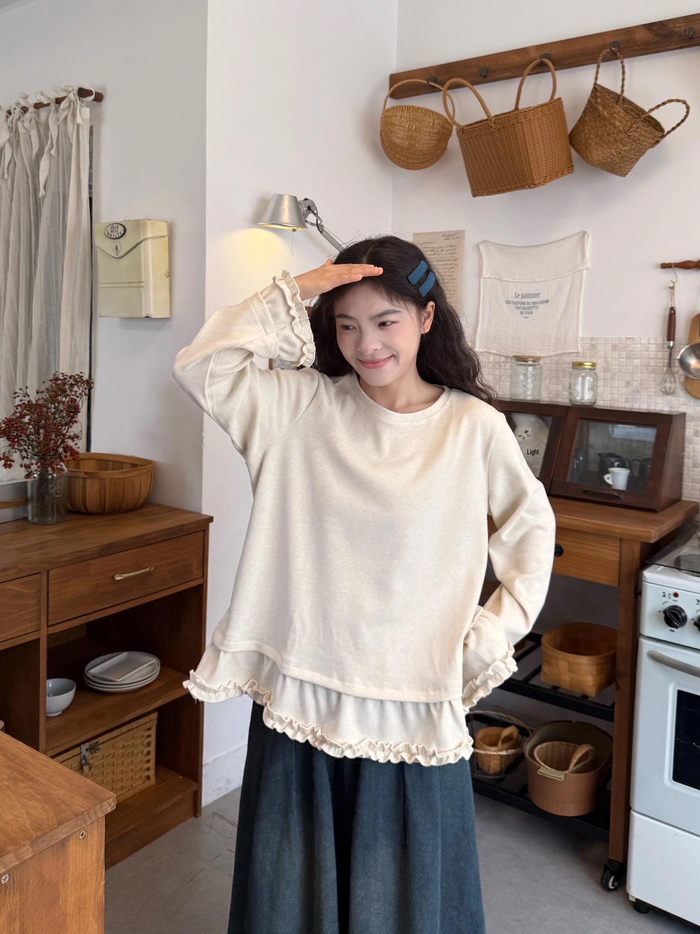 Korean Style Round Neck Brushed Lace Maternity T-shirt - Loose Long Sleeve Doll Shirt for Trendy Moms M