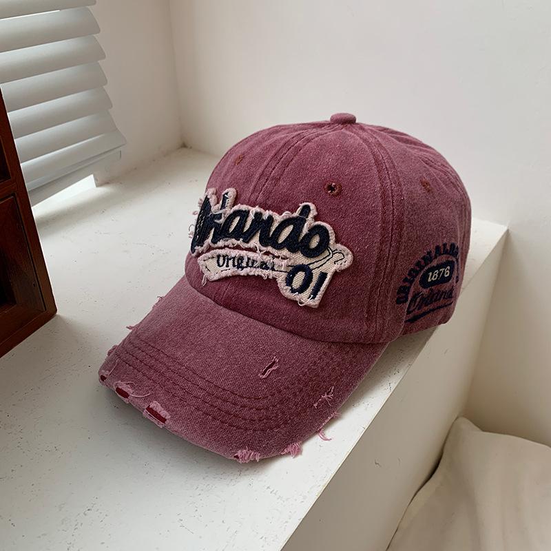 Vintage Vintage Baseball Cap with Washed Holes, Denim Wide Brim, Duckbill Cap, Face Enhancing Small Hat