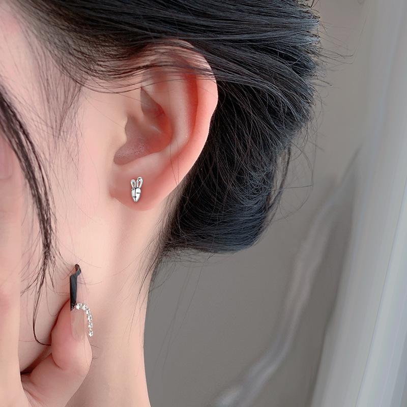 Rabbit Carrot Earrings Asymmetrical Earrings Screw Earrings Women's Year of Rabbit New Style