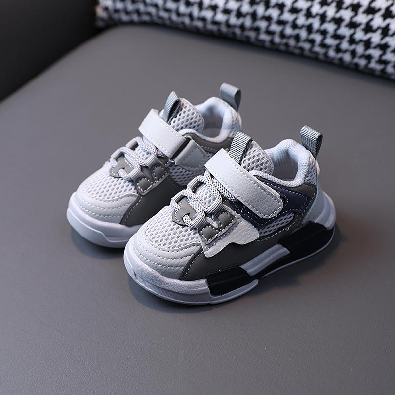 New Spring and Autumn Mesh Breathable Running Sneakers for Boys and Girls, Soft Sole Children's Shoes, Trendy Board Shoes