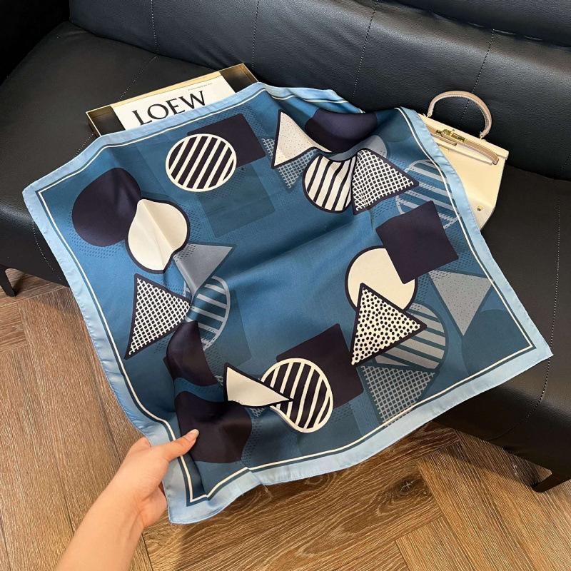 New 71 * 71cm Korean version small square scarf women's silk scarf spring and summer thin sunscreen scarf neck protection tied bag headband scarf