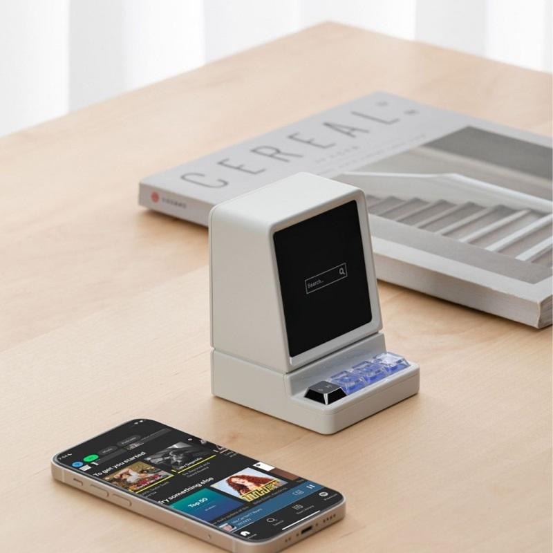 Portable Classic Computer Style Bluetooth Speaker Compact Design Quality Sound Wireless Connectivity Retro Aesthetic Ideal For Home Office Or Travel