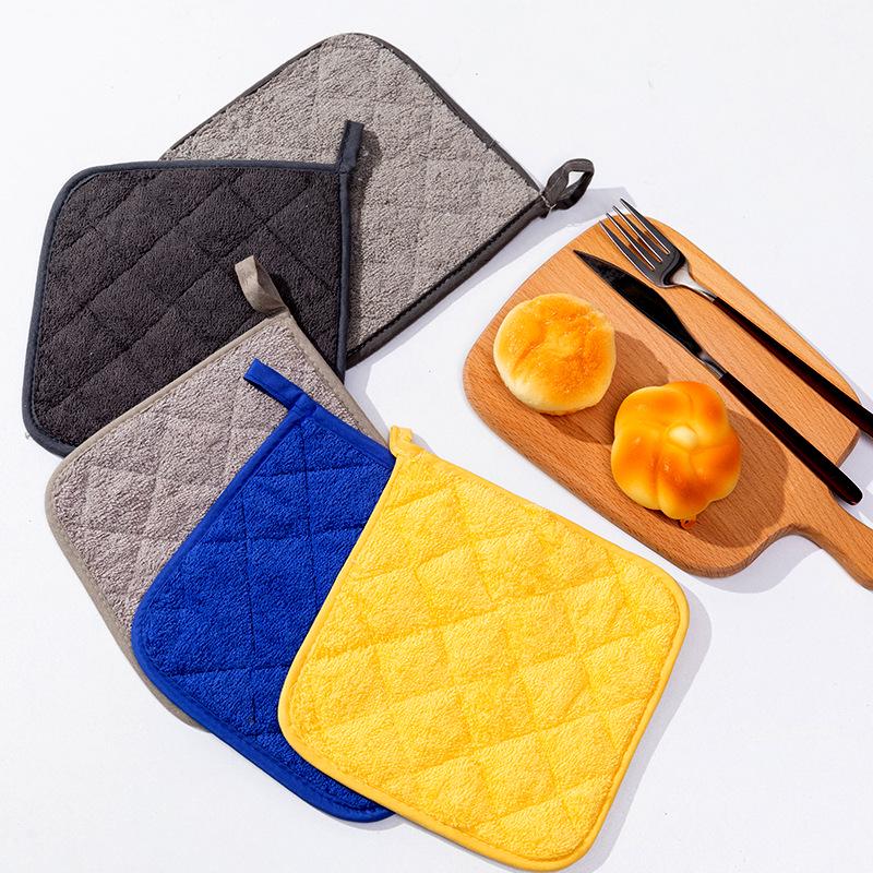Pure Cotton Heat-Insulating Silver-Coated Pot Pad & Microwave Oven Gloves Set