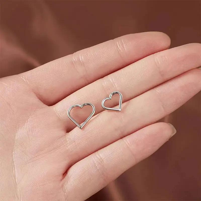 ASTM F136 Titanium 16G Heart Hoops Fashion Nose PIERC Sexy Ear Tragus Daith Cartilage Rings Clicked Body Jewelry for Women Gifts