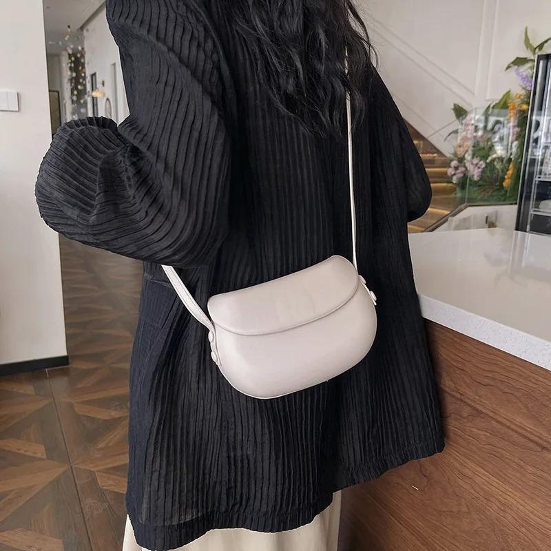 Solid Color Female Saddle Shoulde Bag PU Leather Ladies Small Crossbody Bags Simple Design Women's Fashi Clutch Purse Handbags
