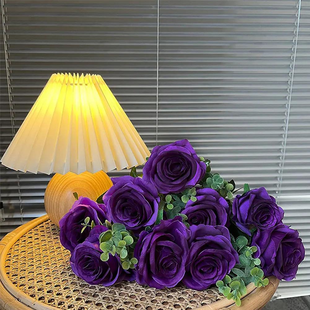 1 Stück Realistischer Rosenstrauß mit künstlichen Stielen Seidenrosen Blumiger Hochzeitsstrauß für Tischdekoration Heimpartydeko