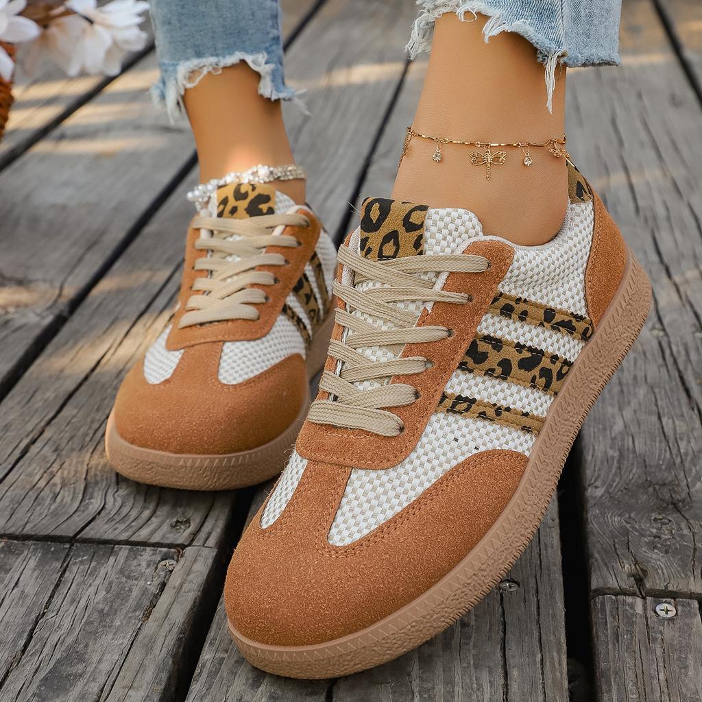 Large Size Spring and Autumn New Retro Leopard Print Women's Round Head Lace-up Large Size Casual Board Shoes