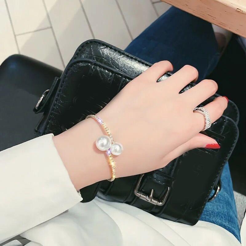 2 pieces Beautiful Fashion Pearl Open Choker Necklace and Bracelet Set Gift for Lover Fiancee Wife Mother Valentine