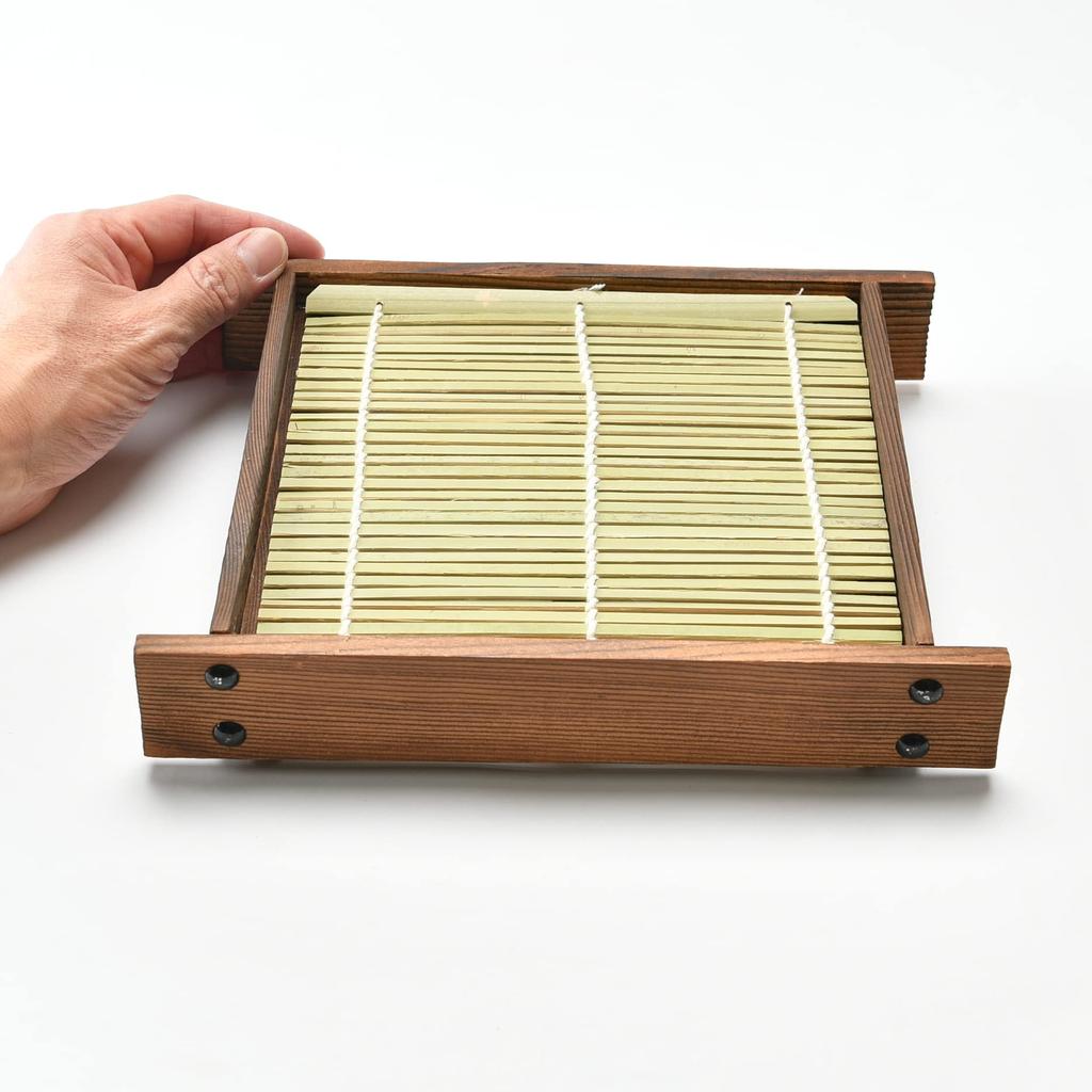 Small Charred Cedar Soba Dish with Mistakes X Noodle for Soba and Commercial Use In [19 20cm] [Wooden Soba/Udon Set] [Suitable Restaurants, Inns,