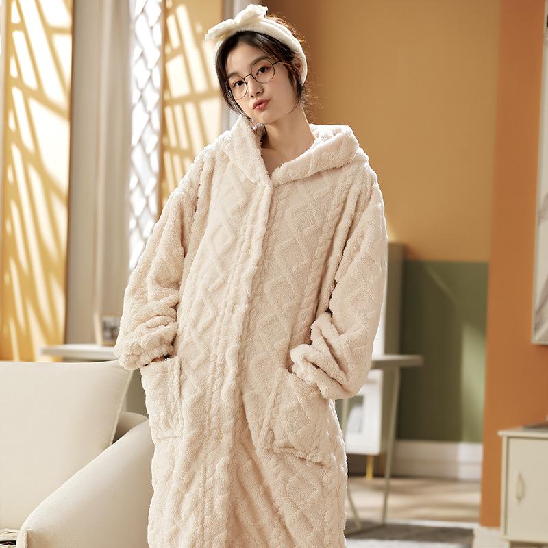 Women's Flannel Pajamas, Coral Velvet Hooded Pajamas, Warm and Long Home Clothing That Can Be Worn Externally