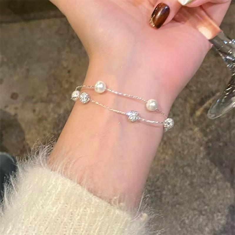 Starry Sophisticated Night Zirconia Bracelet For Women Elegant Copperplated Geometric Hand Jewelry