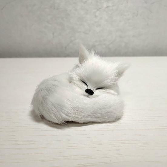 Simulated Fox Model Realistic Artificial Fur Sleeping Fox Figurine Mini Animal Statue Home Office Decoration Ornament Animal Lovers Gift