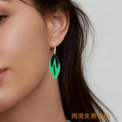 A Pair of Green Striped Oil Painting Sense Abstract Pastoral Unique Atmosphere Niche Women's Earrings